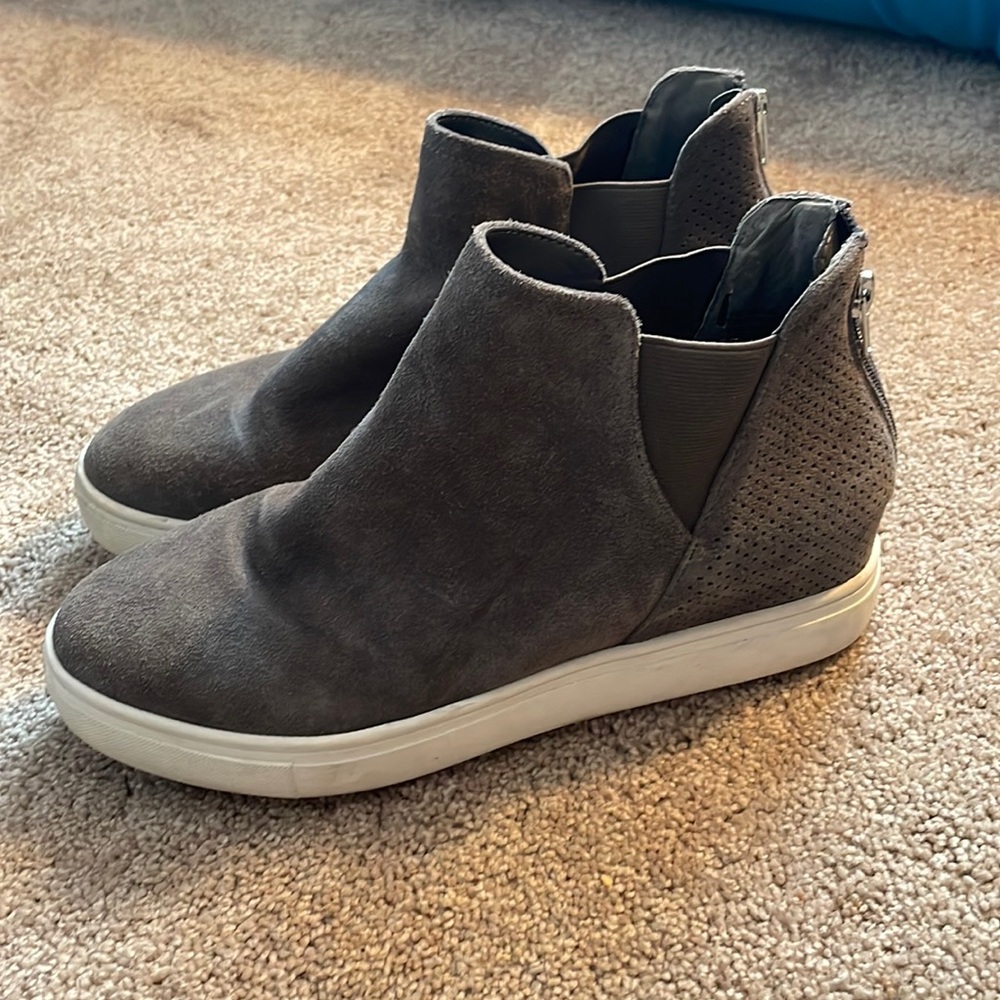 Grey slip in INC shoes.